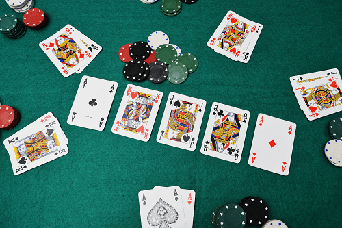Popular Poker Myths Explained